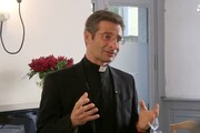 Teologo gay, denuncio esaperata omofobia nella Chiesa