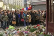 Minuto silenzio, Parigi ricorda