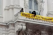 Regeni: Serracchiani mette striscione a Palazzo FVG