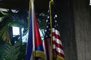 Storica stretta di mano Obama-Castro a Cuba