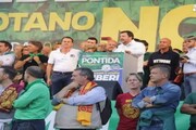 Salvini apre il raduno di Pontida