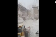 A Pescocostanzo la neve blocca le strade