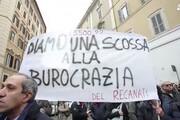 La rabbia dei terremotati esplode a Montecitorio