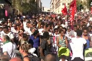 Rifugiati in piazza contro gli sgomberi: 'mai pagato nulla'