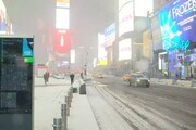 Times Square sotto la neve