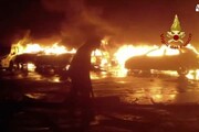 Incendio in terminal auto, distrutte Maserati