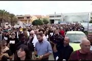 Naufragio 3 ottobre 2013, a Lampedusa un corteo per ricordare i 366 migranti morti