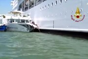 Venezia, collisione tra nave crociera e battello