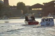 Barca urta briccola in Laguna Venezia, muore una dodicenne