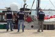 Migranti: nave Eleonore a Pozzallo, fermato presunto scafista