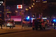 Austria, attacco terroristico a Vienna: vittime e diversi feriti