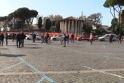 Protesta a Roma dei Gilet Arancioni e FN contro misure Covid