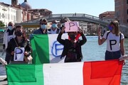 Fase 2, imprenditori e commercianti protestano a Venezia