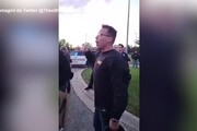 George Floyd, in Michigan sceriffo si unisce alle proteste e marcia con i manifestanti