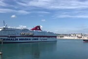 Incidente porto Ancona: sirene navi per ricordo agente morto