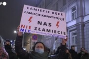 Polonia, proteste per la legge anti-aborto