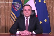 Problemi audio per il premier Draghi