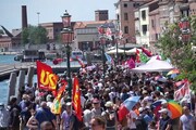 Proteste contro il G20, corteo e scontri a Venezia