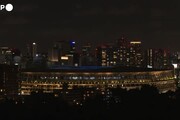 Tokyo saluta le Paralimpiadi, fuochi d'artificio allo stadio