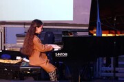 Pesaro capitale della cultura 2024, una bambina ucraina suona per l'assegnazione