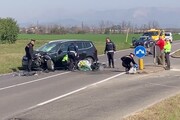 Ragazza 18enne in moto muore in un incidente con un auto nel Milanese