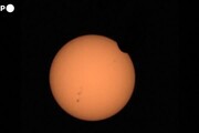 Eclissi solare su Marte: le immagini catturate da una telecamera Nasa