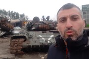 Ucraina, i relitti dei tank russi a Borodyanka