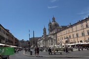 Salario minimo, i pareri fra i camerieri in centro a Roma