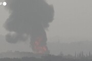 Gaza, attacco di Israele nel settore nord: l'esplosione vista da Sderot