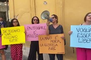 Molestie, un flash mob contro le sentenze sessiste