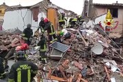 Crolla palazzina vicino a Roma, tre i feriti in ospedale