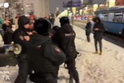 Navalny, la polizia russa arresta oltre 200 manifestanti