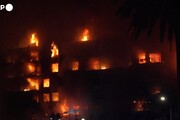 Spagna, incendio divora due palazzi a Valencia: almeno 4 morti