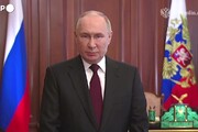 Putin ai cittadini: 'Andate a votare per la Patria'