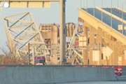 Baltimora, le immagini del ponte crollato dopo l'urto con la nave cargo