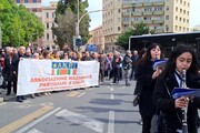 25 aprile, migliaia di persone in piazza a Cagliari