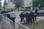 Slovacchia, il premier Robert Fico ferito a colpi di pistola