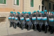 G7 Venezia, scontri tra manifestanti e polizia