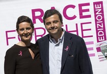 Violante Guidotti Bentivoglio e il marito Carlo Calenda a Race For the Cure (ANSA)