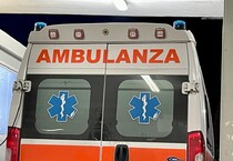 Un'ambulanza (foto d'archivio) (ANSA)