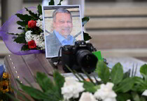 Funerali fotoreporter Mario De Renzis (ANSA)