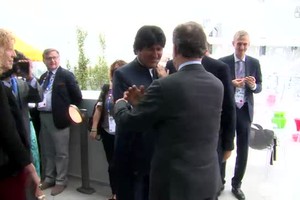 Renzi all'Expo con presidenti Santos e Morales (ANSA)