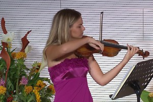 Violino Paganini a Palazzo Italia (ANSA)