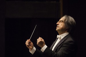 Riccardo Muti dirige orchestra e coro Maggio Fiorentino (ANSA)