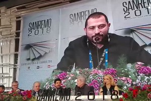 Sanremo: Baglioni accetta sfida rock e canta (ANSA)