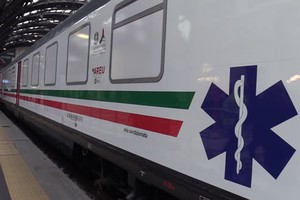 Covid, presentato in Stazione Centrale a Milano il 'treno sanitario' (ANSA)