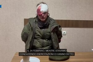 Ucraina, soldato russo catturato racconta com'e' iniziata l'invasione il 24 febbraio (ANSA)