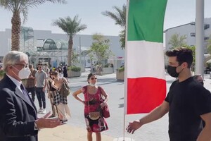 Expo Dubai, Roberto Bolle visita il Padiglione Italia (ANSA)