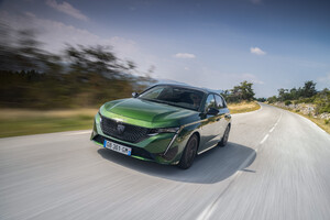 Peugeot, 'Click & Drive' per mettersi subito al volante (ANSA)