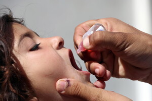 Ricompare polio in Gb, appello a richiamo vaccini (ANSA)